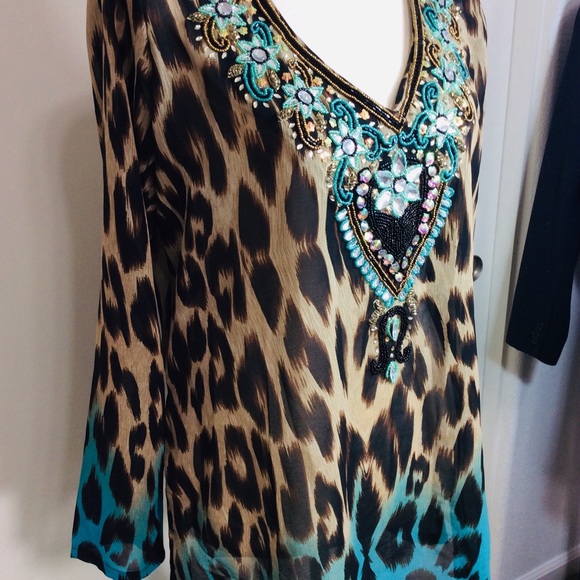 Mix Nouveau Sheer Leopard print/Rhinestone Top, M - Picture 3 of 8